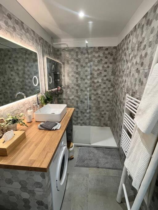 Studio Cosy Avec Terrasse Sur La Plage La Seyne-sur-Mer Εξωτερικό φωτογραφία